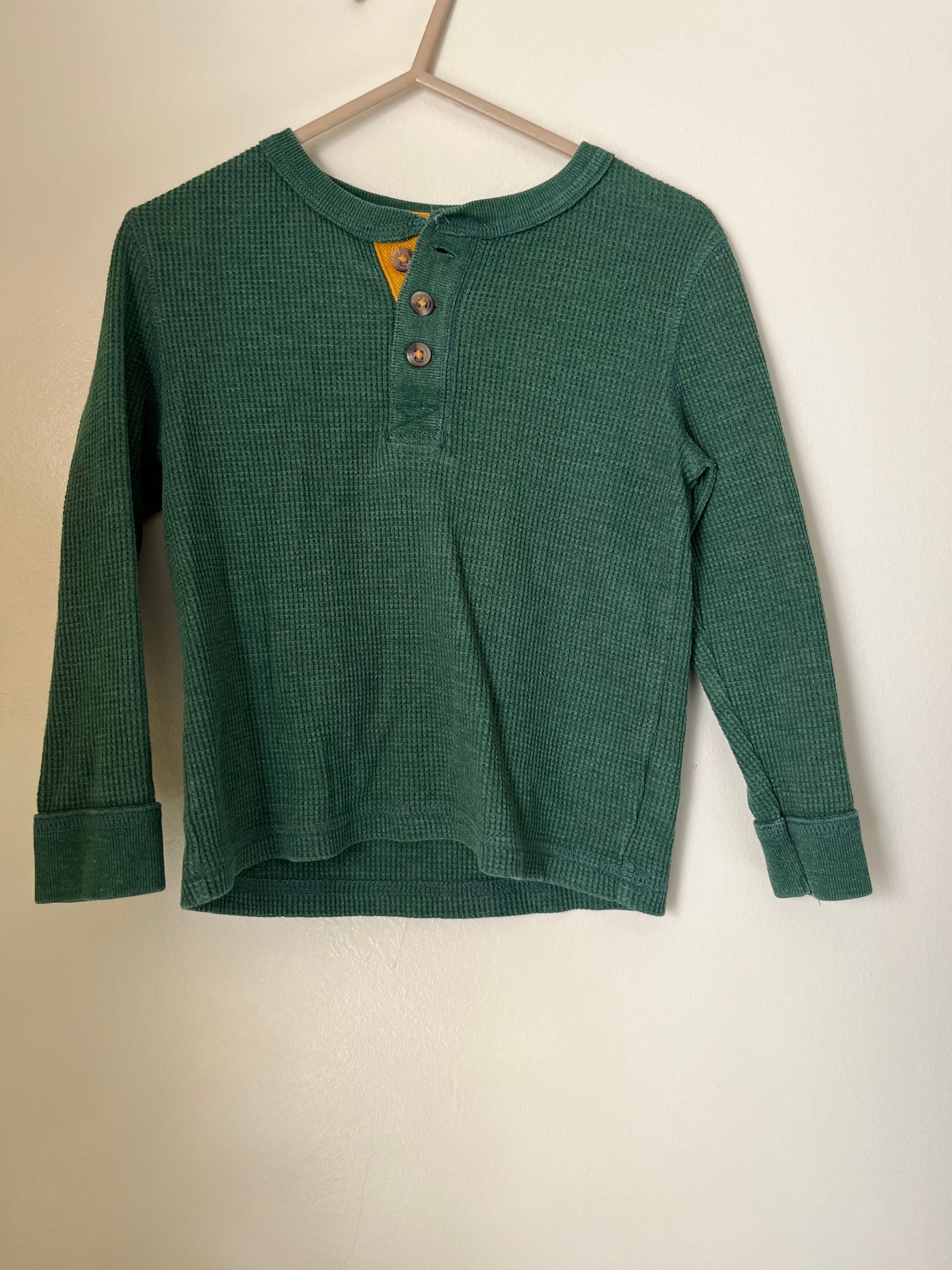 Vintage Cherokee || Green Ribbed Henley || 3Y