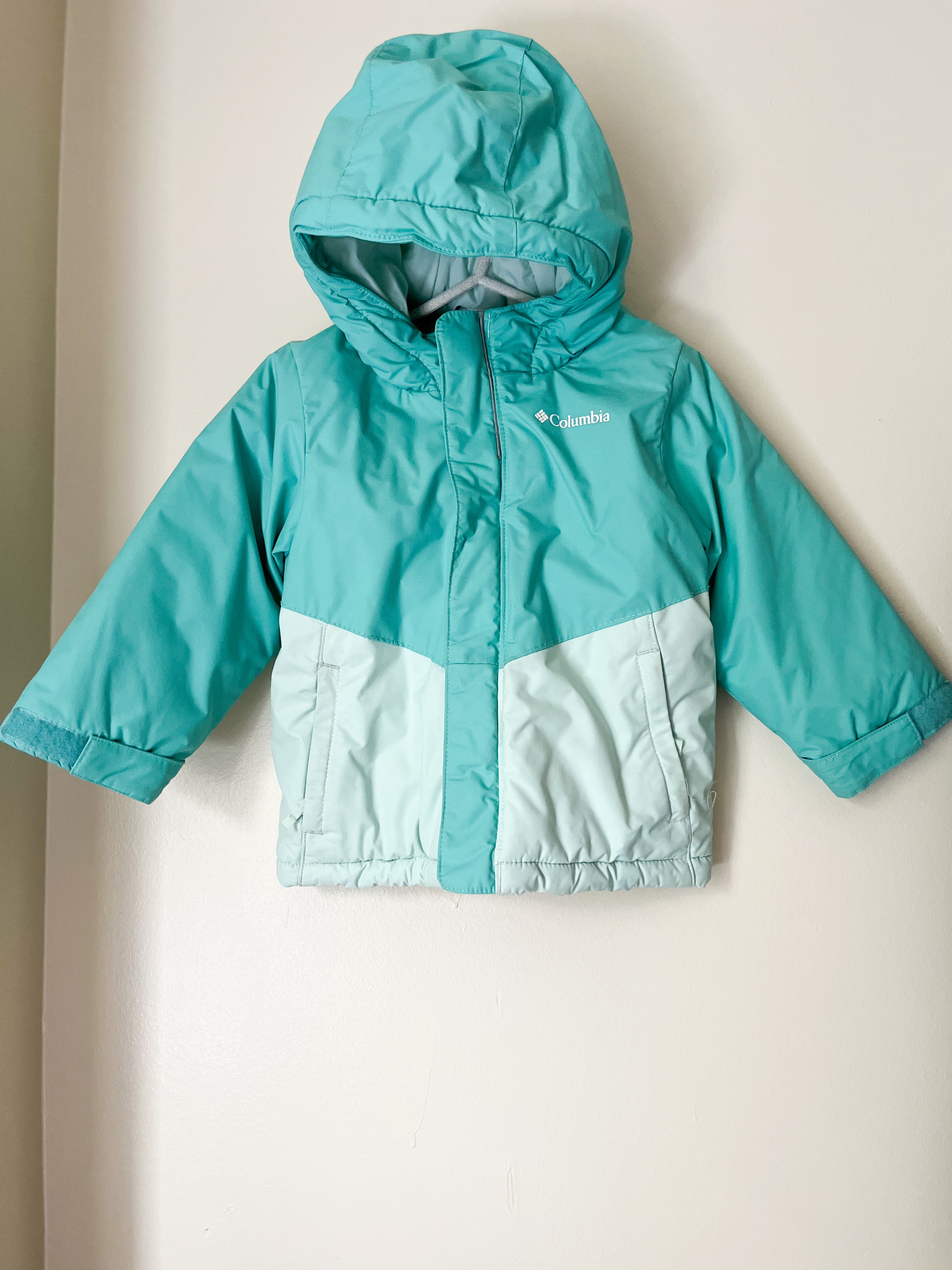 Columbia || winter jacket || 2T