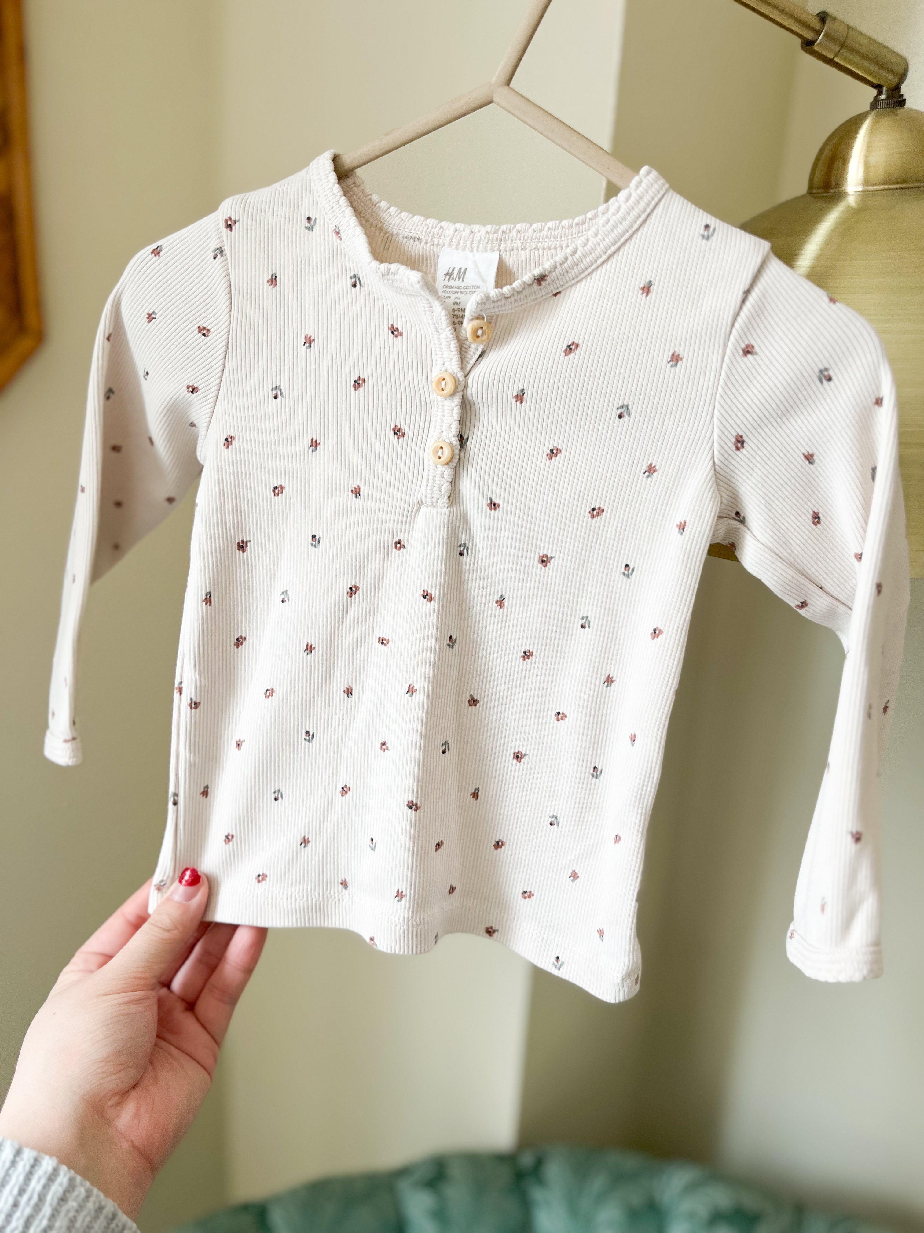 H&M || Dainty Floral Top || 6-9m
