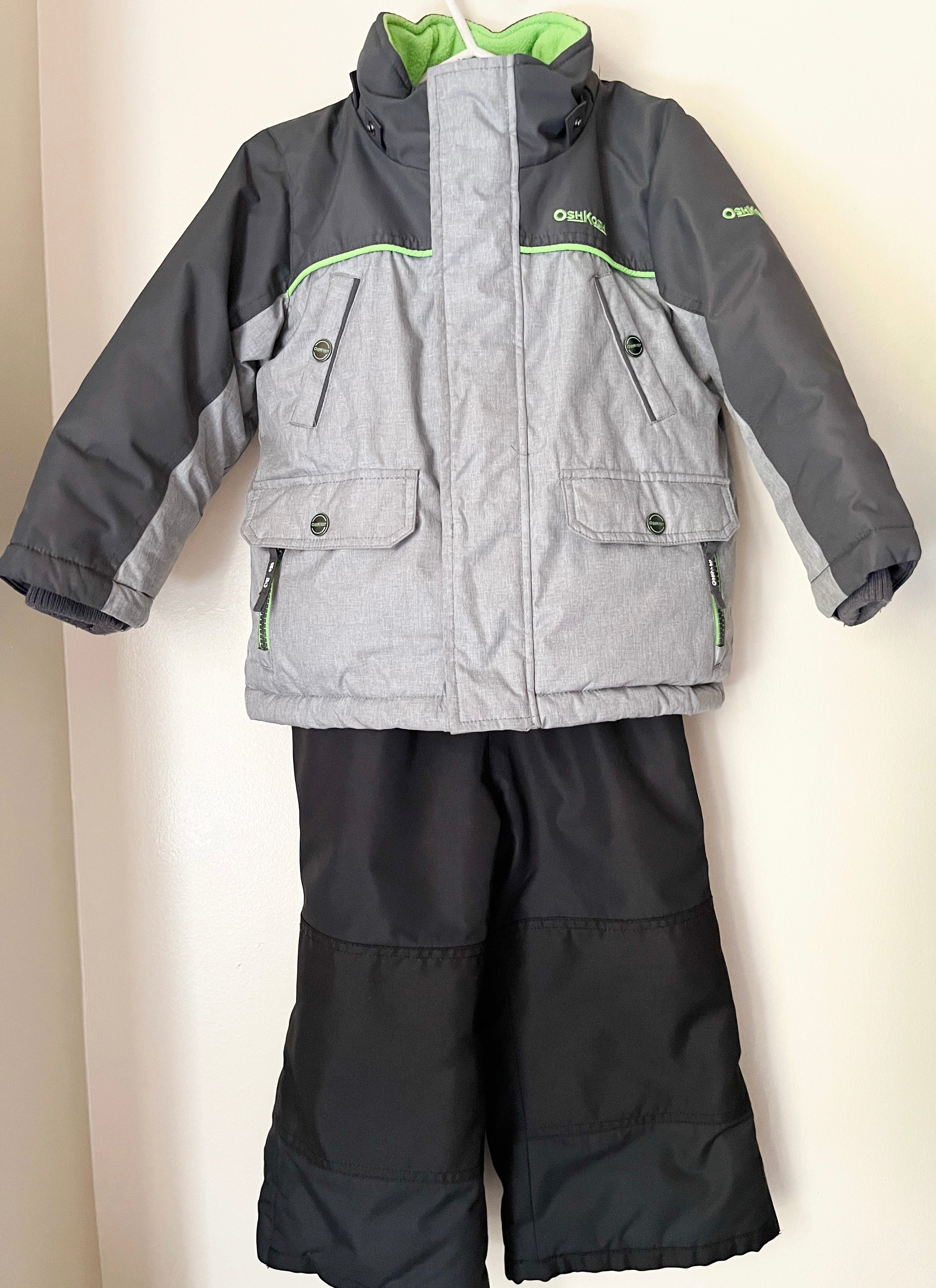 Oshkosh || Snowsuit || 3T