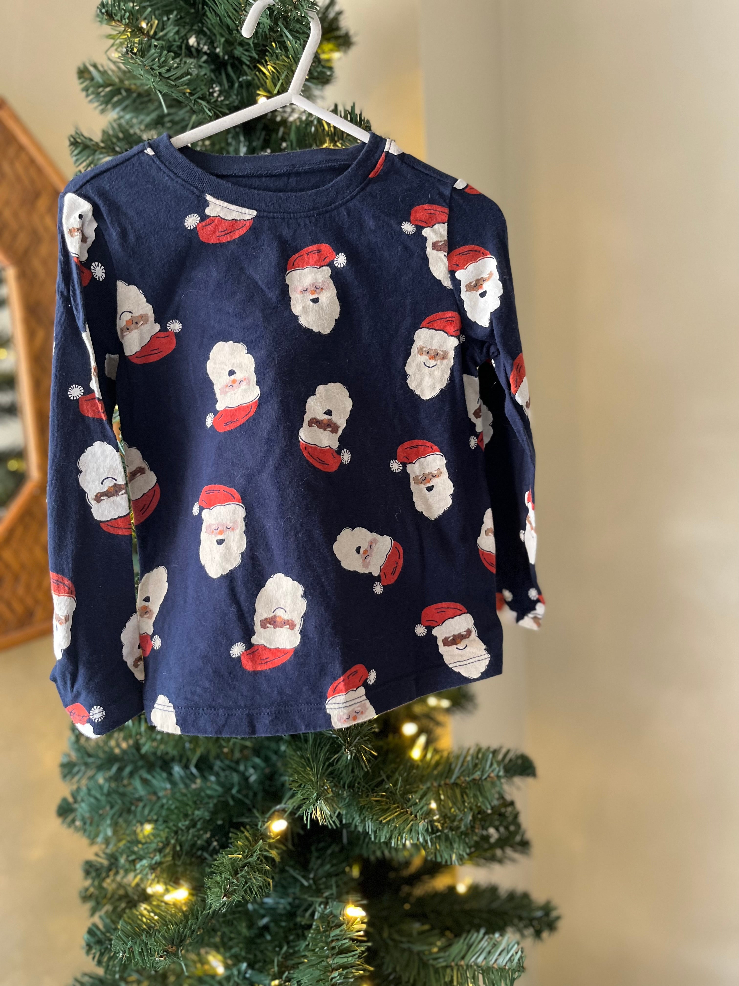 Old Navy || Santa Long Sleeve in Navy || 4Y