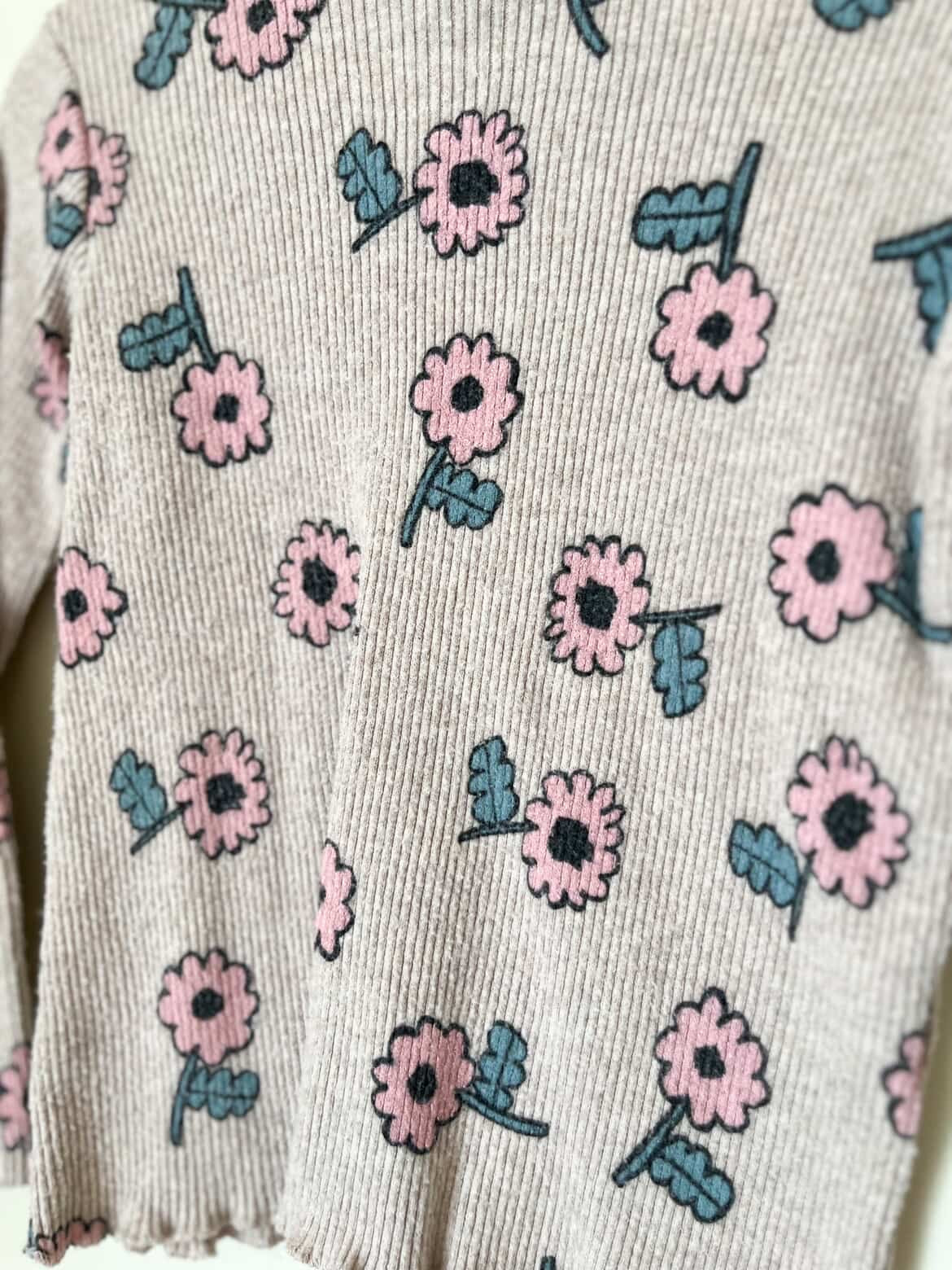 Zara || Flower Set on Beige || 2-3Y